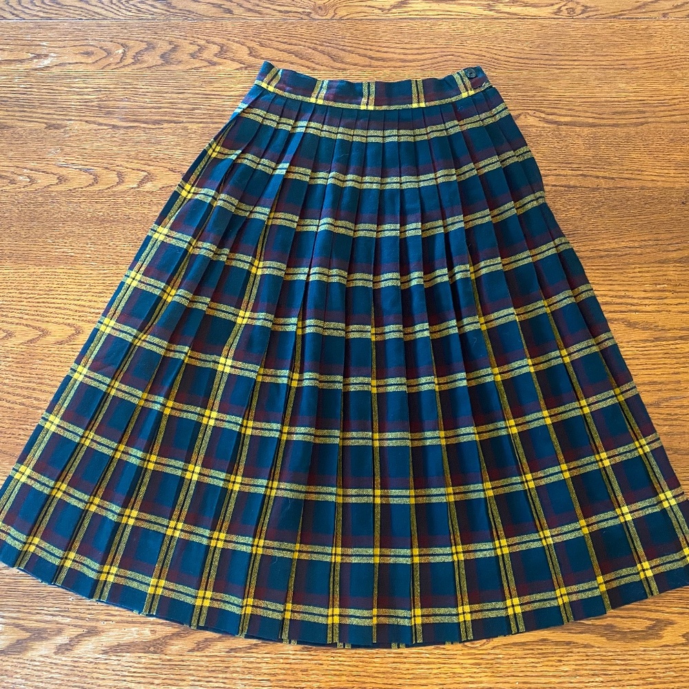 Vintage Johnathan Logan 1960s Pleated Wool Skirt size XS